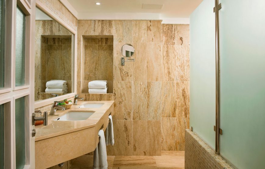 Cayena Deluxe Ocean Suite