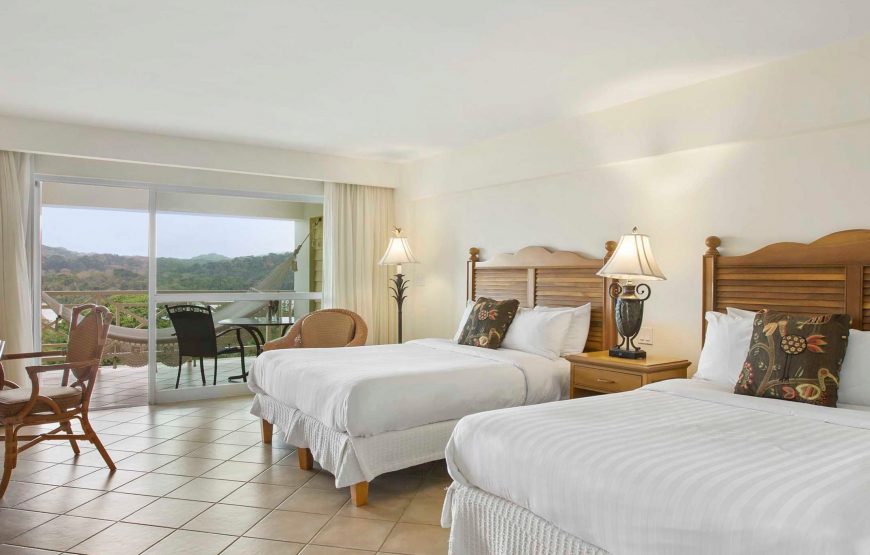 Deluxe Garden View Room