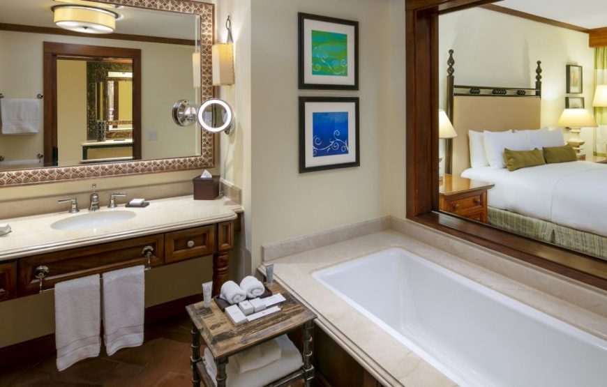 Deluxe Pool View Balcony