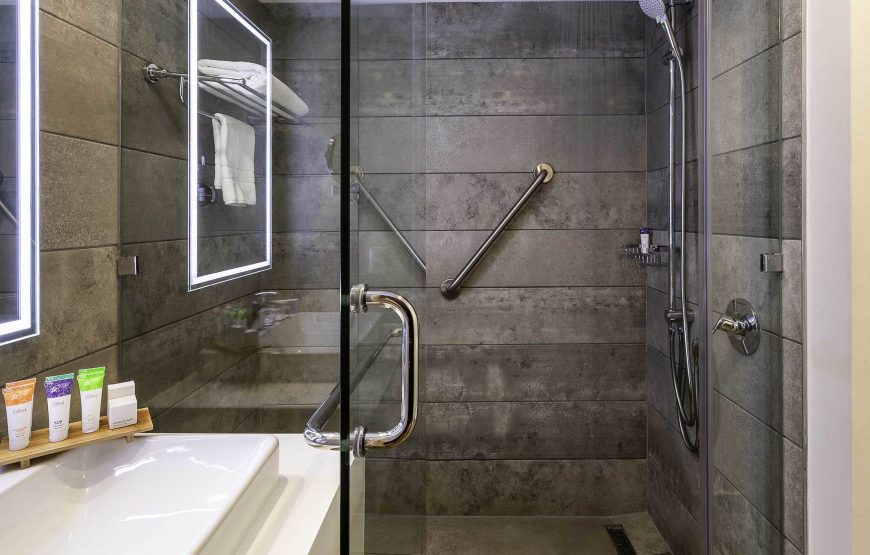 Superior King-Size Room