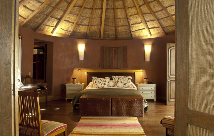 Superior Round Suite